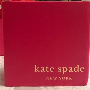 kate spade Dining - Kate Spade Fairmount Park Salt and Pepper Shakers kate spade Dining - Kate Spade Fairmount Park Salt and Pepper Shakers